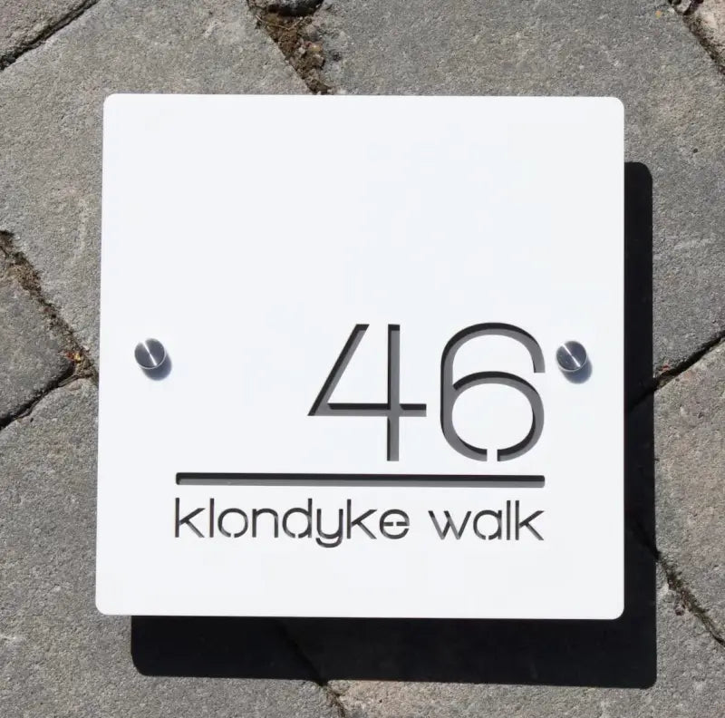 plaque de villa personnalisee blanc 30x30cm plaque de maison personnalisee