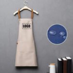 Personalisierte bestickte Schürze mit Logo – Foto 9